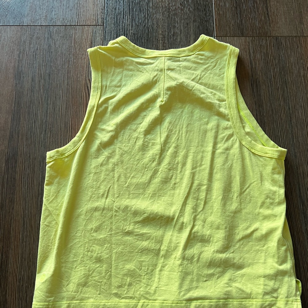 Lulu Tank top - Picture 2 of 3